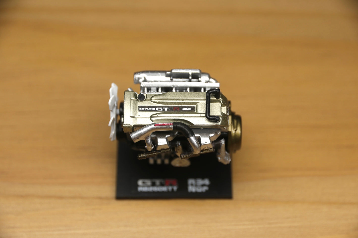 (R34 Nur Spec)1/24 Nissan Skyline GTR RB26DETT Display Engine Model Gachapon Capsule Toy