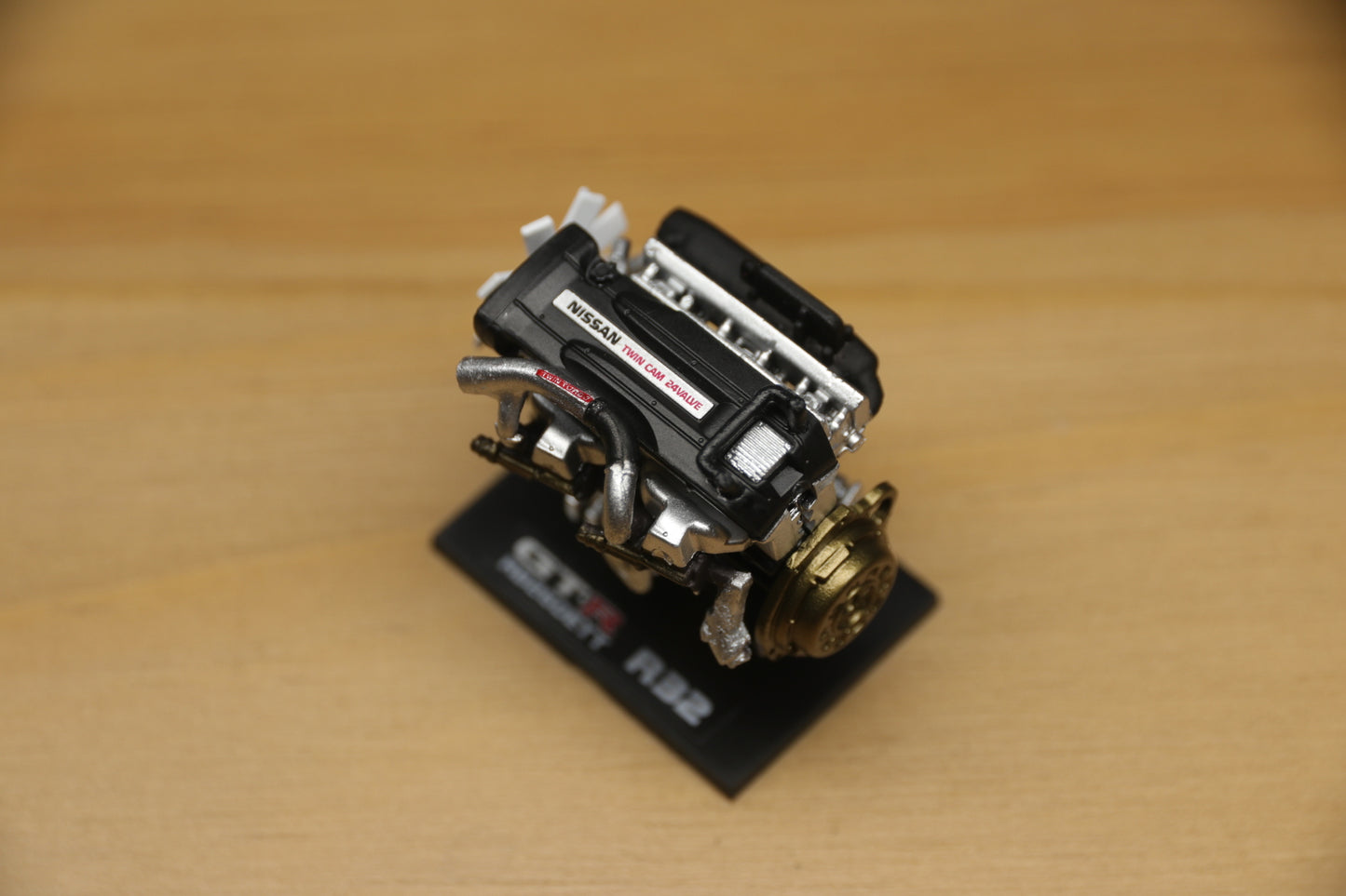 (R32)1/24 Nissan Skyline GTR RB26DETT Display Engine Model Gachapon Capsule Toy